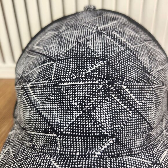 Lululemon Athletica Black White Geometric Snapback Baseball Hat Cap Casual Style - Picture 3 of 10